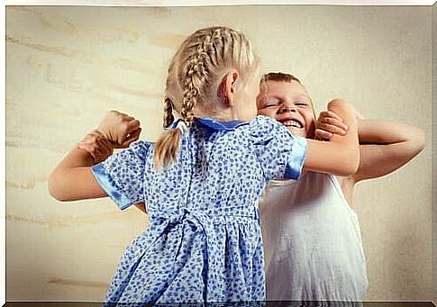 5 tips to avoid sibling jealousy