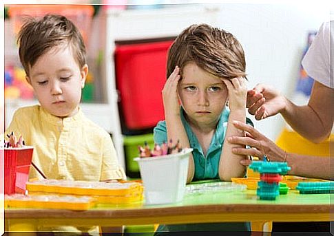 Children who disturb others a lot: what to do?