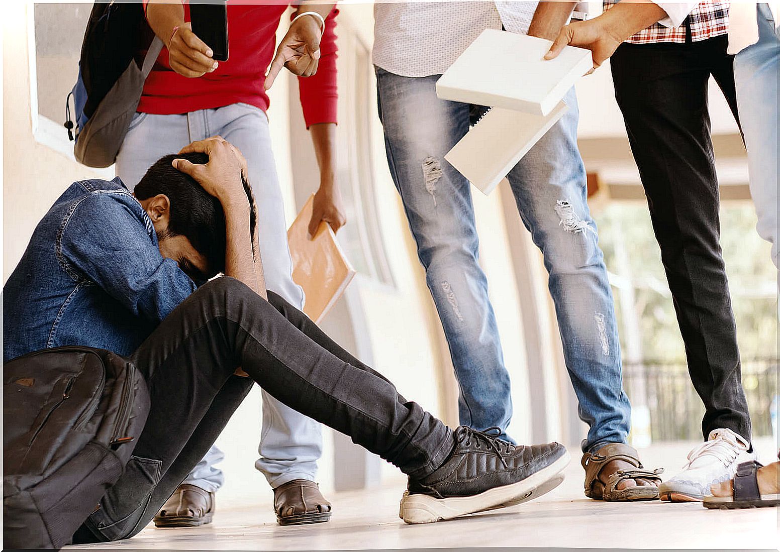 Teenager victim of harassment by his classmates.