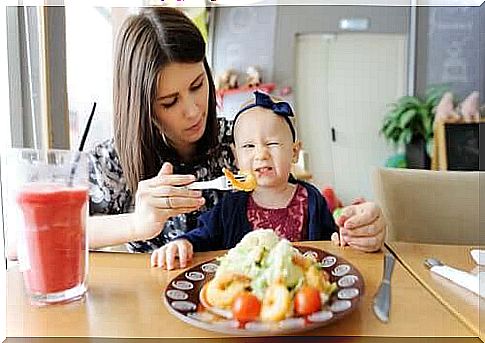 It is important to help children eat well by offering them new foods