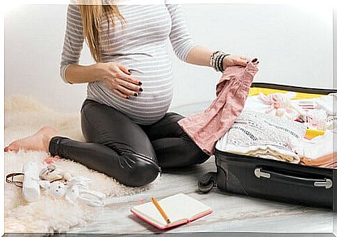 Spring clothes for pregnant women