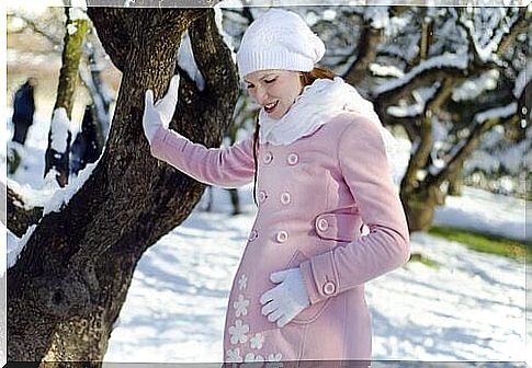 Winter clothes for pregnant women